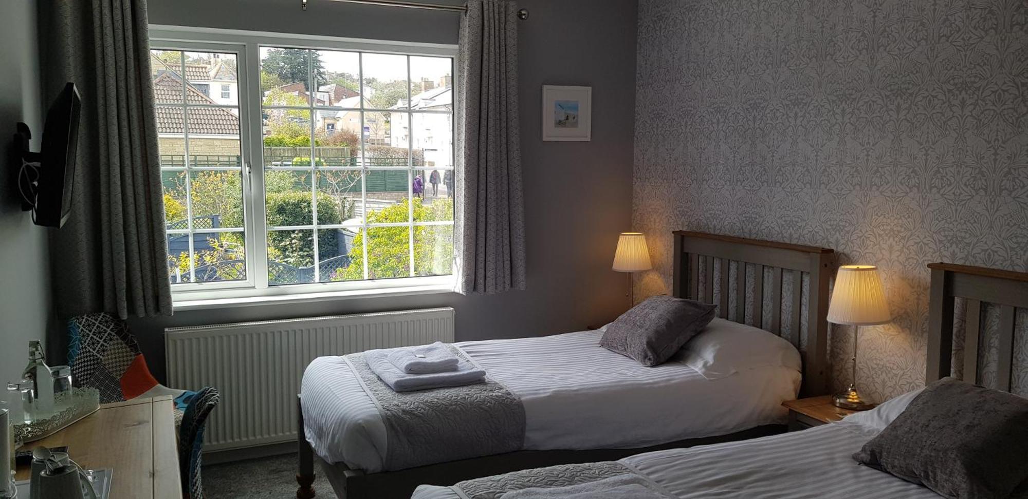 เฮนสเลห์ เฮาส์ Bed & Breakfast ชาร์มัธ ห้อง รูปภาพ