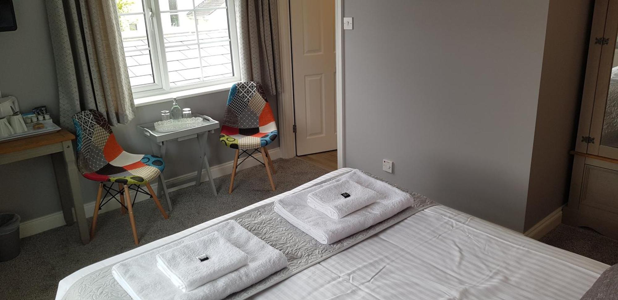 เฮนสเลห์ เฮาส์ Bed & Breakfast ชาร์มัธ ห้อง รูปภาพ